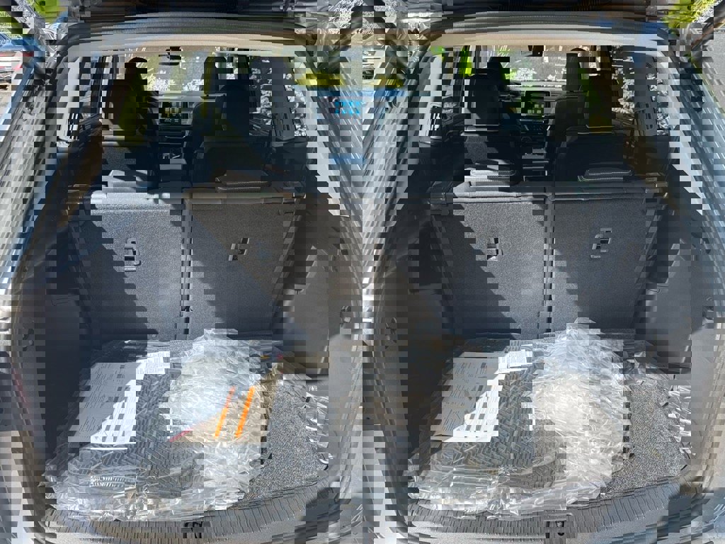 New 2026 Volkswagen Atlas SEL Premium R-Line image 18