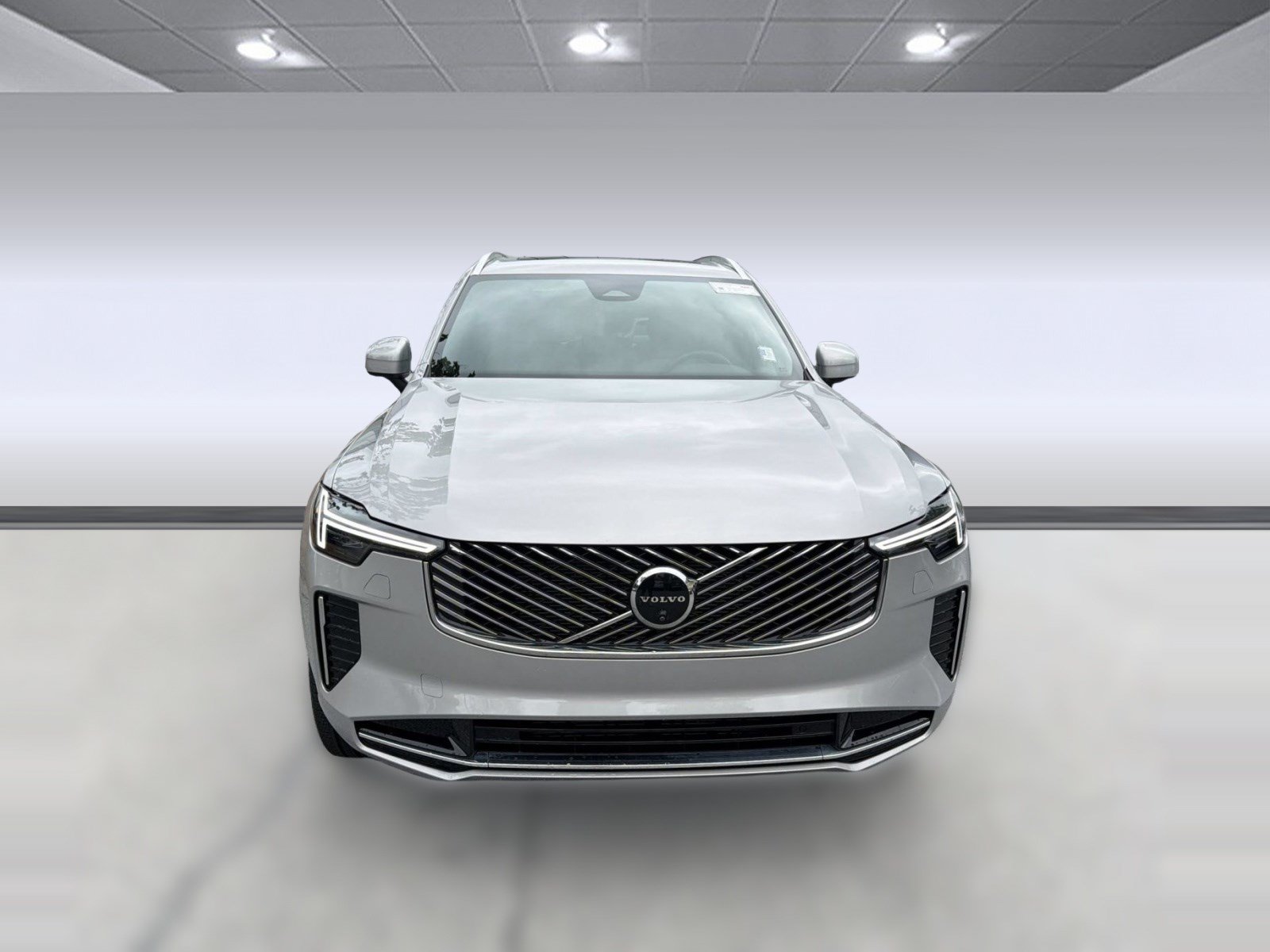 Certified 2025 Volvo XC90 B5 Plus AWD/4WD image 6