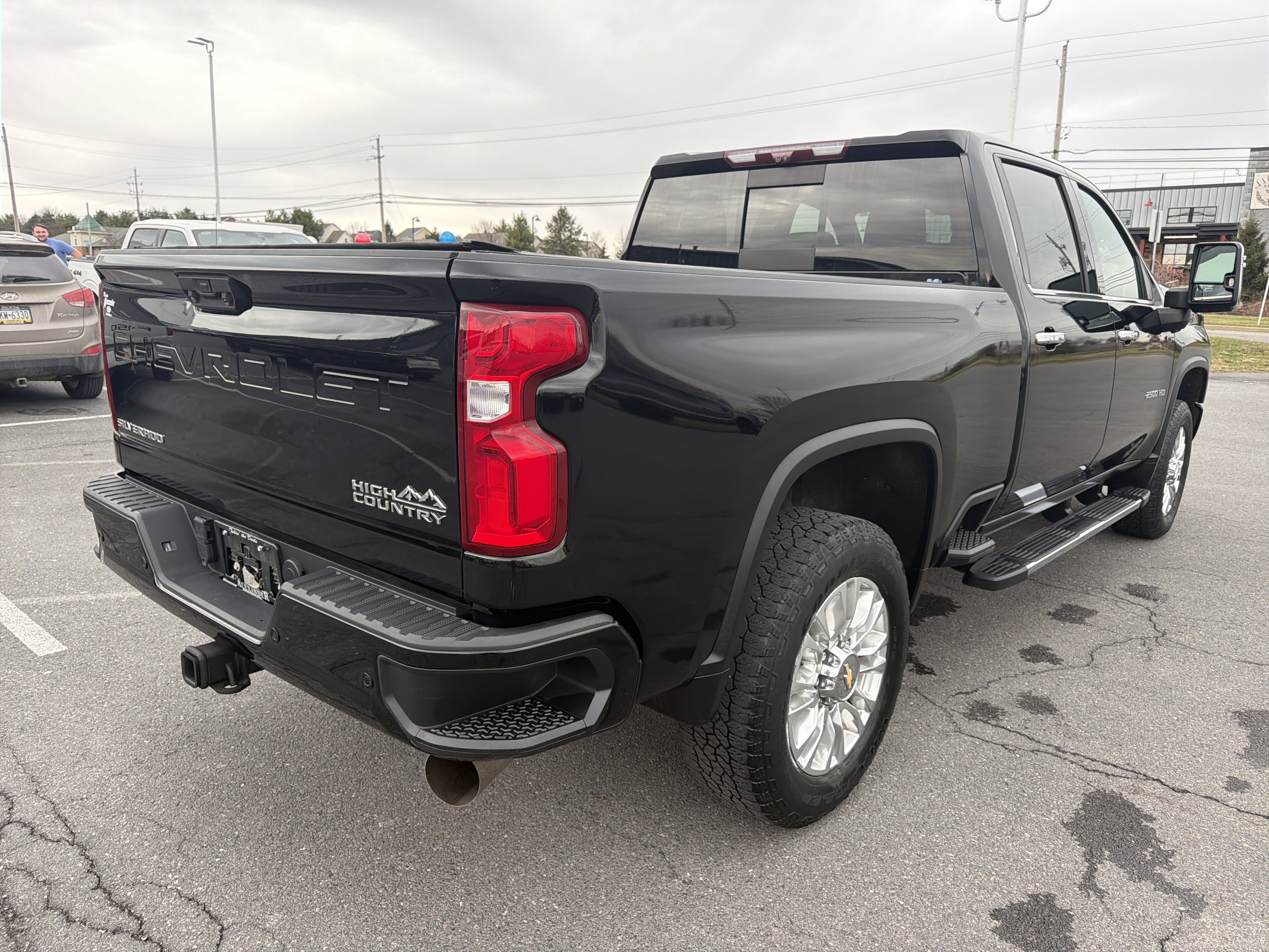 Used 2021 Chevrolet Silverado 2500 High Country w/ Technology Package image 3