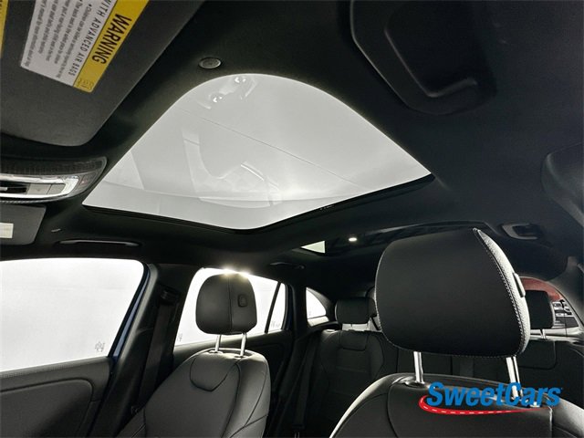 Used 2024 Mercedes-Benz GLA 35 AMG 4MATIC image 37