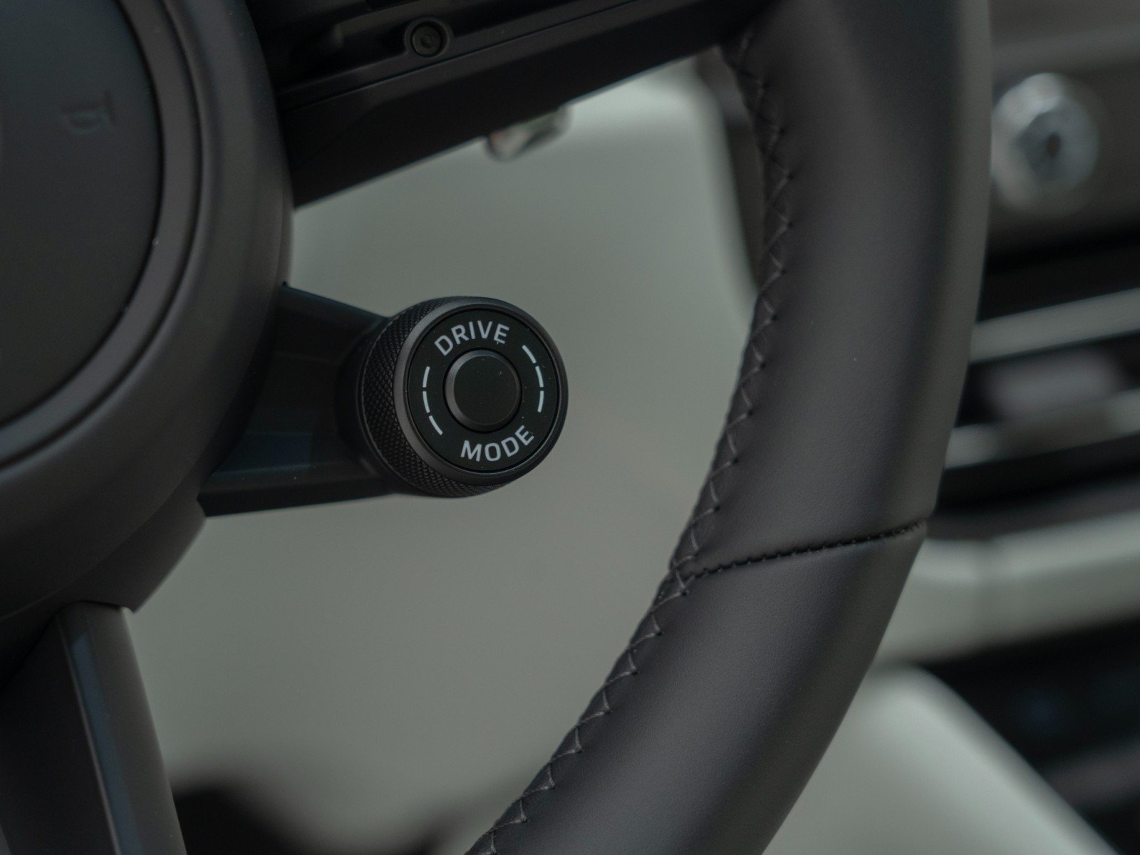 New 2026 Porsche Macan S AWD/4WD image 28