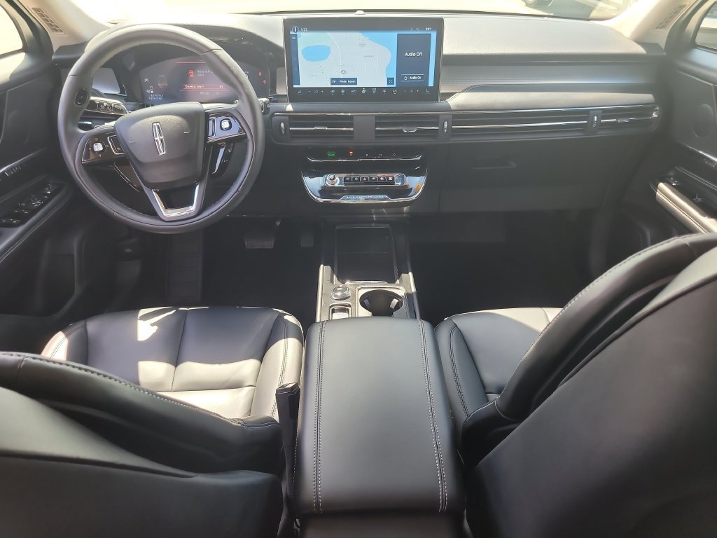 Used 2024 Lincoln Corsair FWD image 12