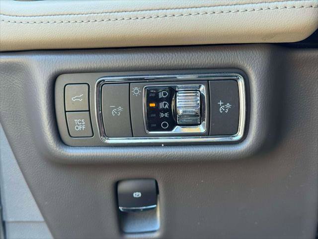 Certified 2022 Lincoln Nautilus Reserve image 19