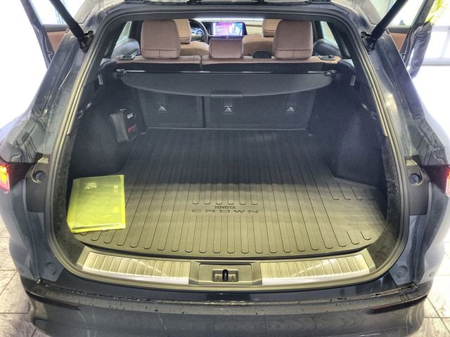 New 2025 Toyota Crown Signia image 24