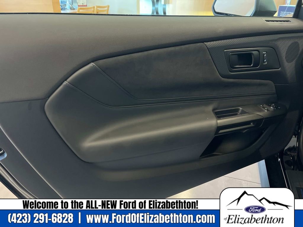 New 2025 Ford Mustang Dark Horse image 16