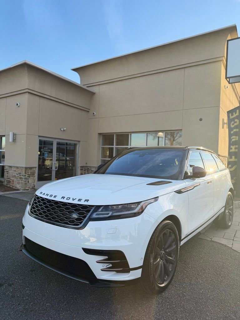Used 2019 Land Rover Range Rover Velar R-Dynamic SE image 1
