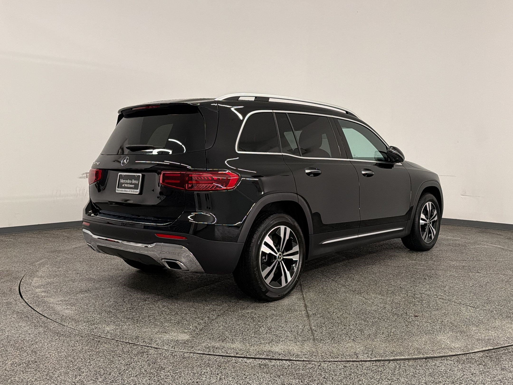 Certified 2026 Mercedes-Benz GLB 250 image 9