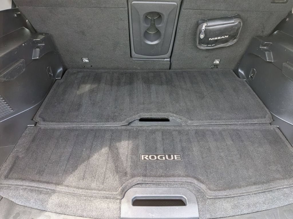Used 2020 Nissan Rogue SV AWD/4WD image 28