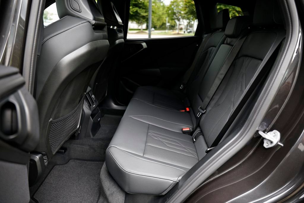 Used 2025 BMW X3 xDrive30i w/ M Sport Package image 25