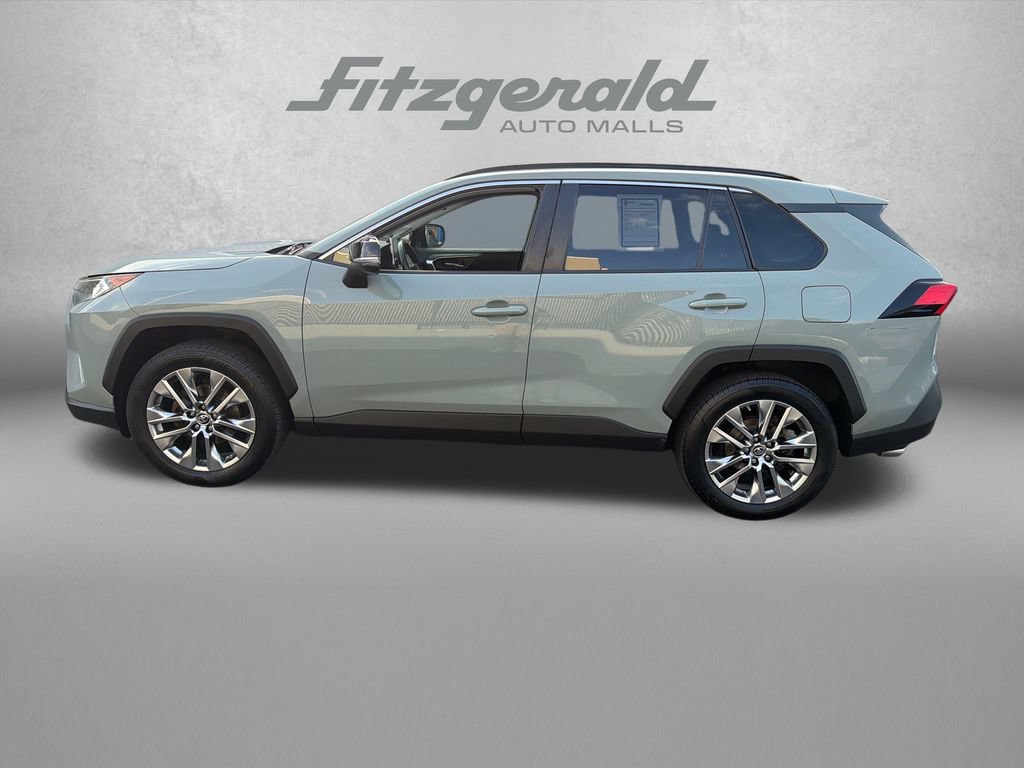 Used 2019 Toyota RAV4 XLE Premium w/ All Weather Liner Package AWD/4WD image 3