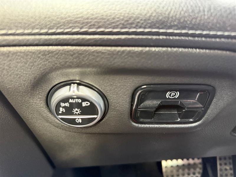 Used 2023 Mercedes-Benz EQE AMG 4MATIC Sedan w/ Pinnacle Trim Package image 36