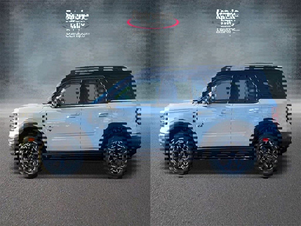 New 2025 Ford Bronco Sport Outer Banks image 9