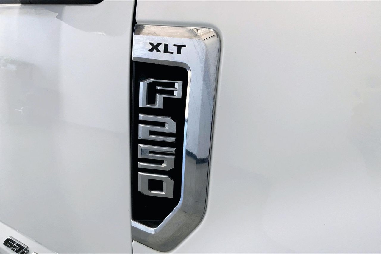 Used 2022 Ford F250 XLT w/ XLT Value Package AWD/4WD image 31