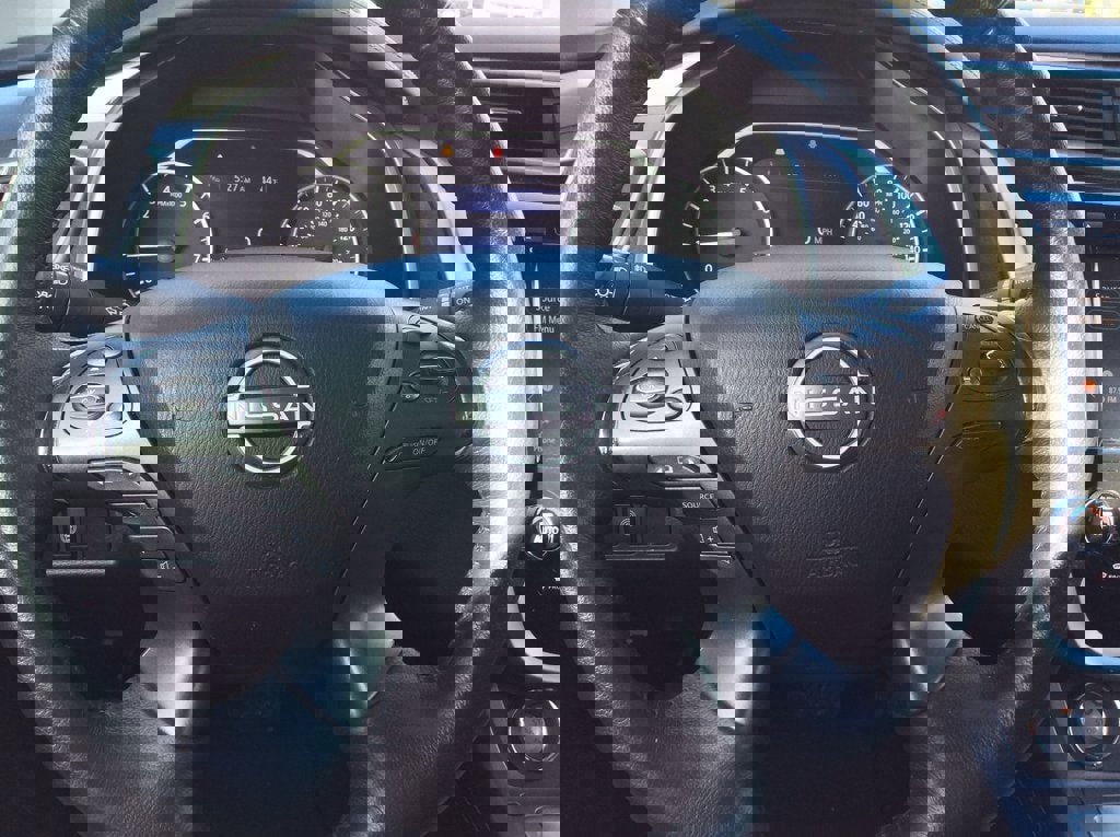 Used 2023 Nissan Murano SV image 19