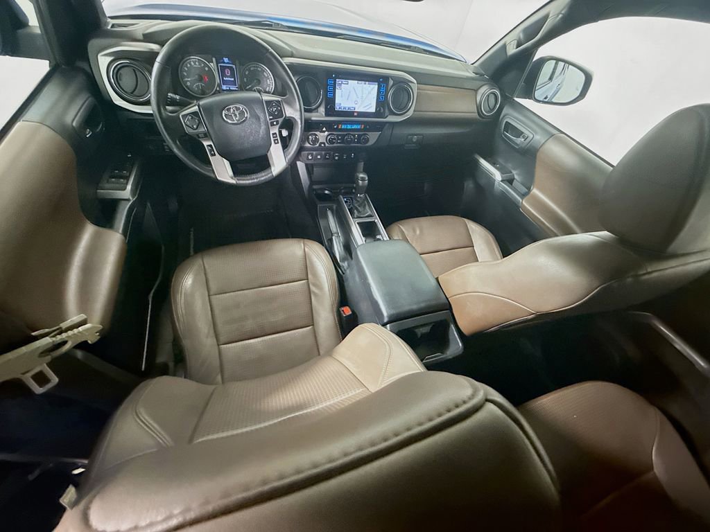 Used 2018 Toyota Tacoma Limited image 22