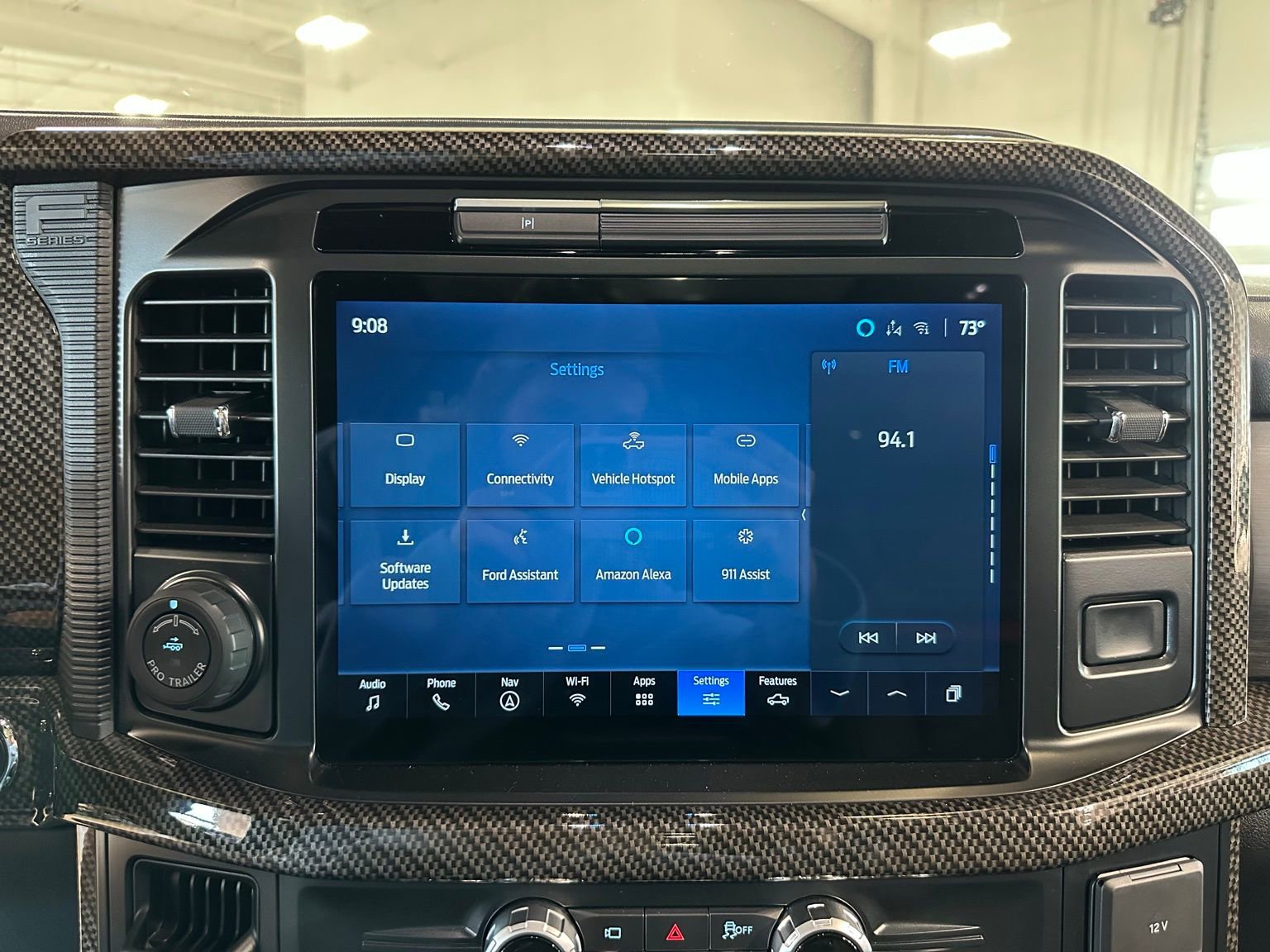 Used 2025 Ford F150 Lariat w/ Equipment Group 502A High image 32