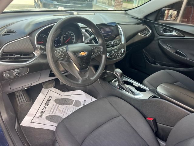 Used 2021 Chevrolet Malibu LT FWD image 11