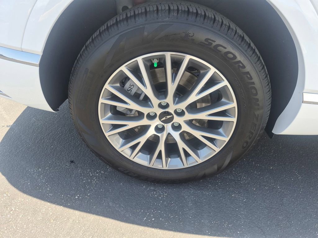 Used 2026 Genesis GV80 2.5T RWD image 9