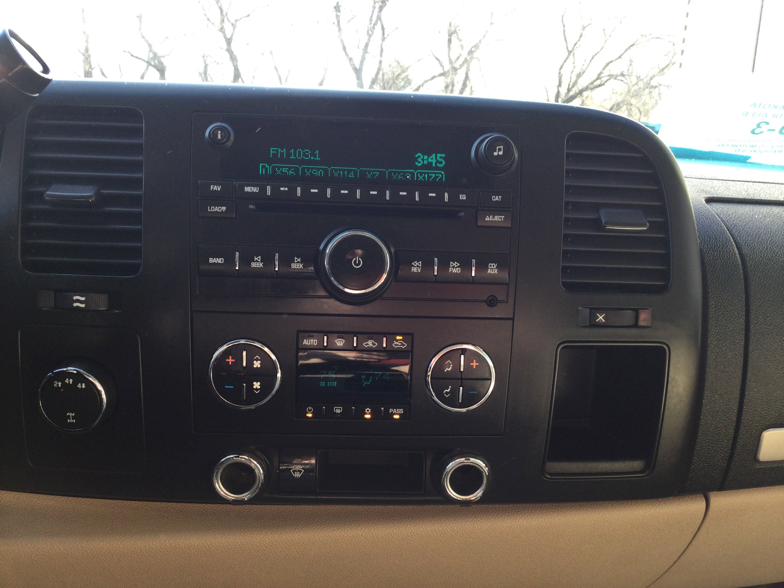 Used 2007 GMC Sierra 2500 SLE w/ SLE2 Audio Package image 10