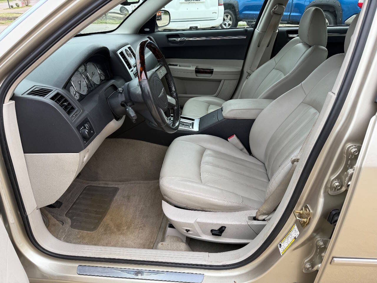 Used 2006 Chrysler 300 C RWD image 8