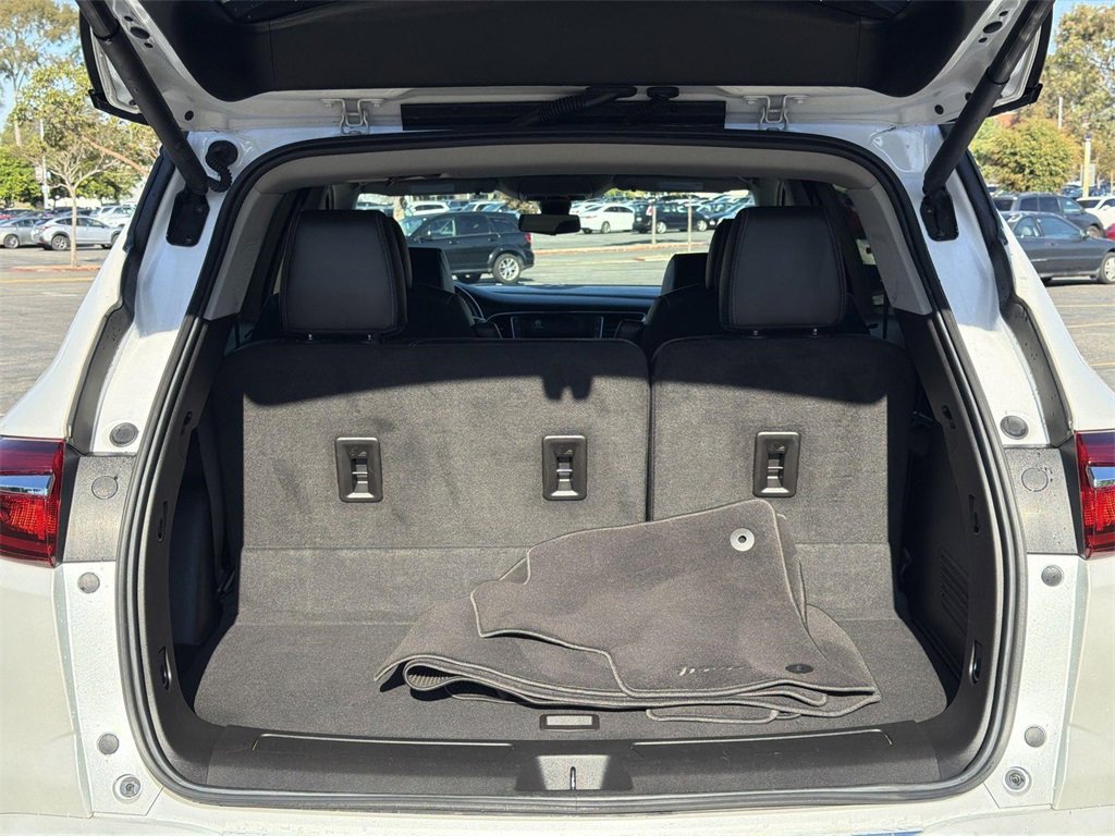 Used 2021 Buick Enclave Avenir w/ Avenir Technology Package image 29