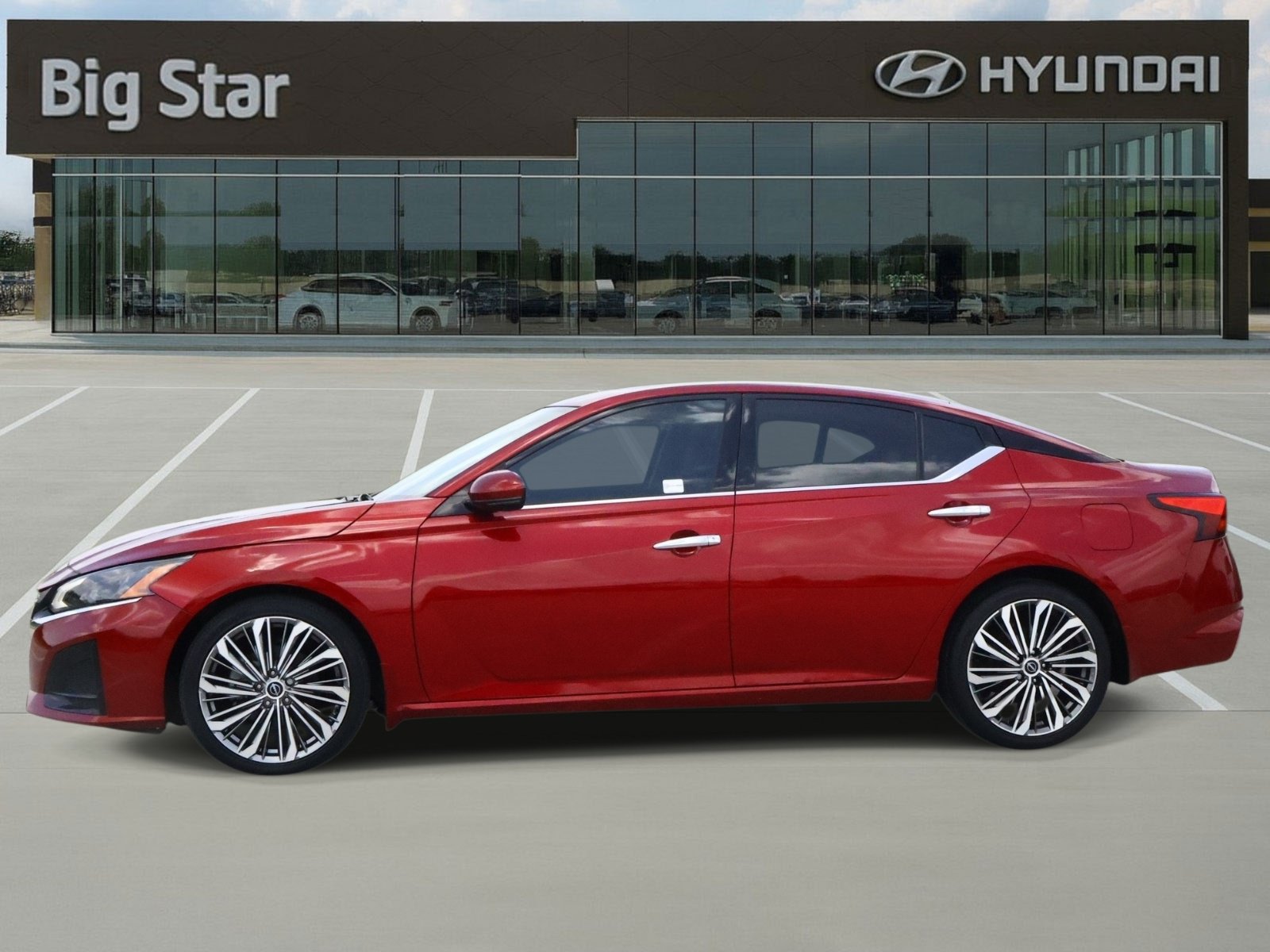 Used 2023 Nissan Altima 2.5 SL FWD image 2