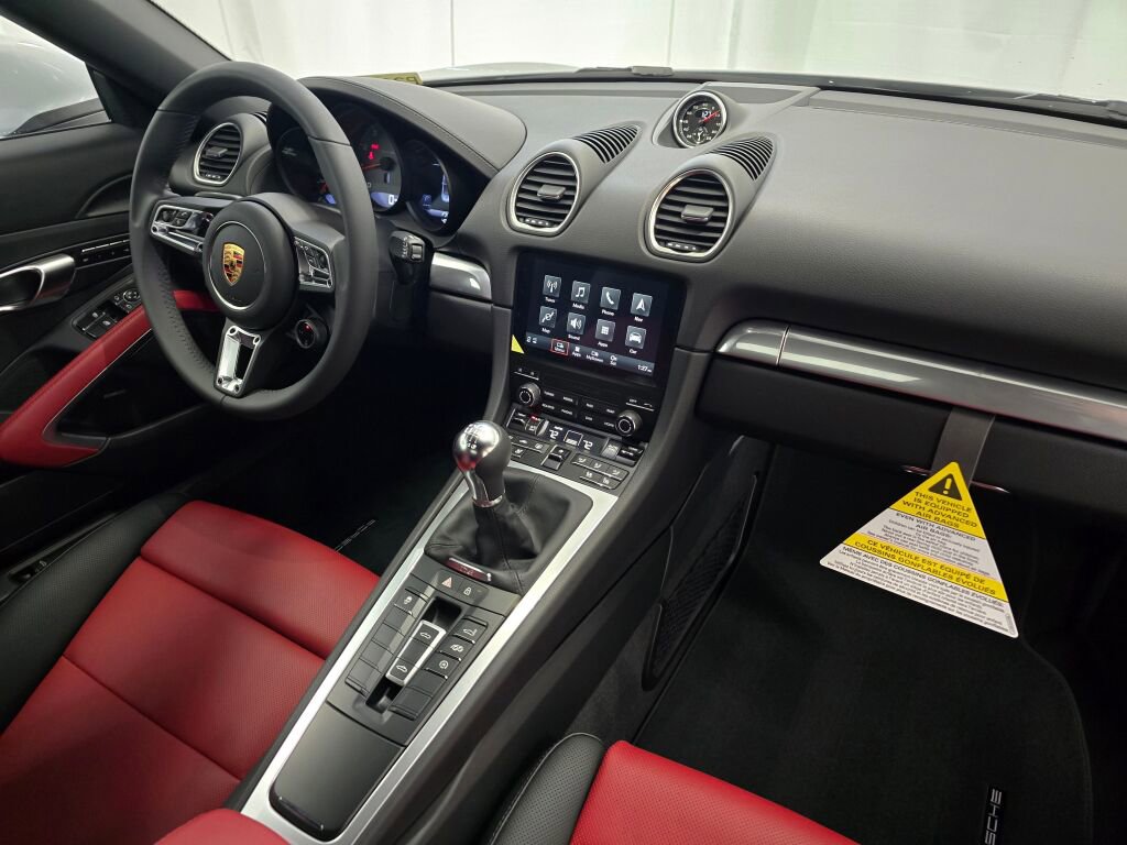New 2025 Porsche 718 Boxster S image 22