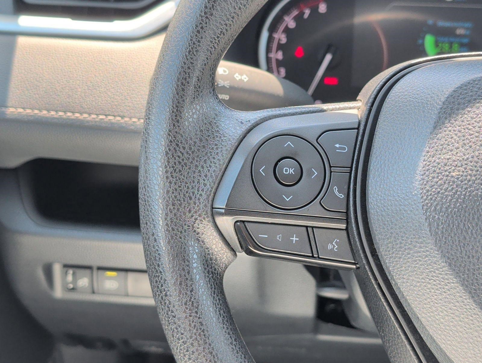 Used 2024 Toyota RAV4 XLE AWD/4WD image 14