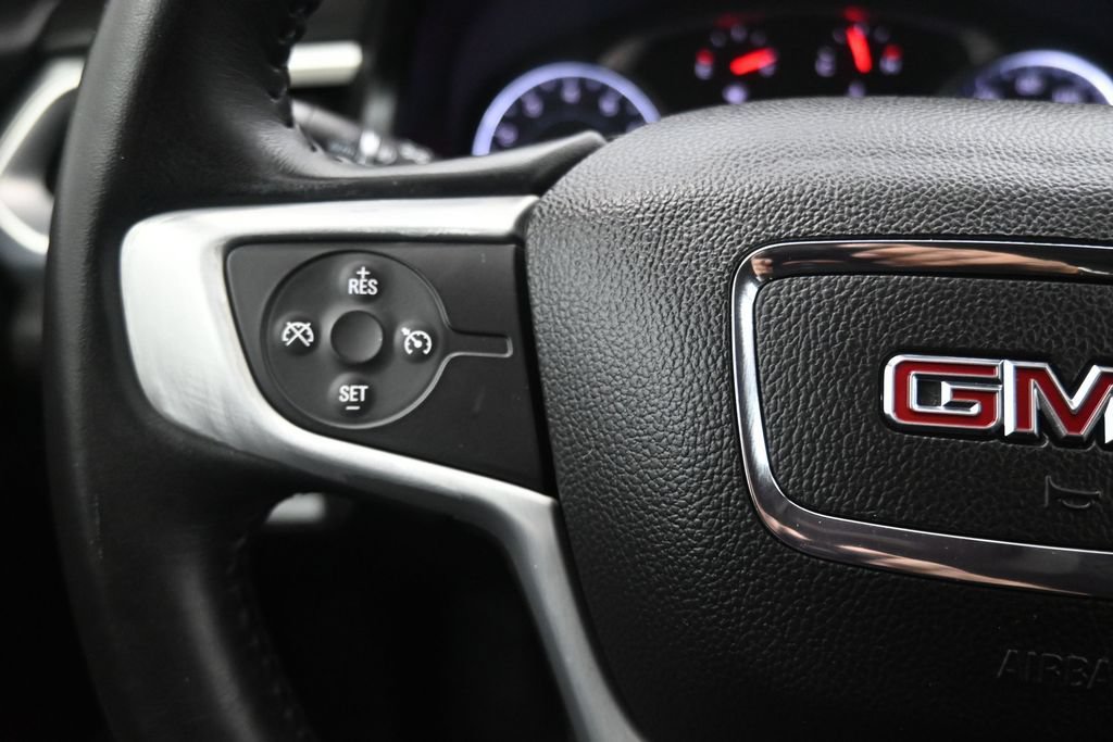 Used 2018 GMC Acadia SLT FWD image 18