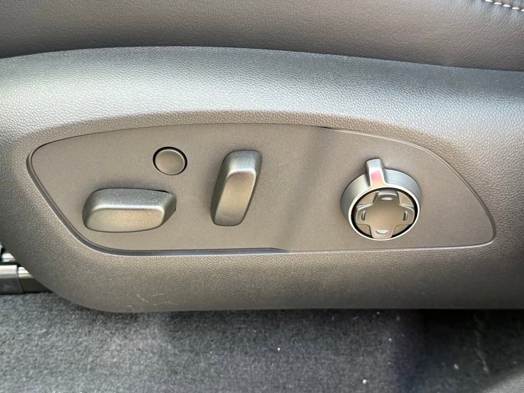 New 2026 Buick Enclave Avenir w/ Super Cruise Package image 23