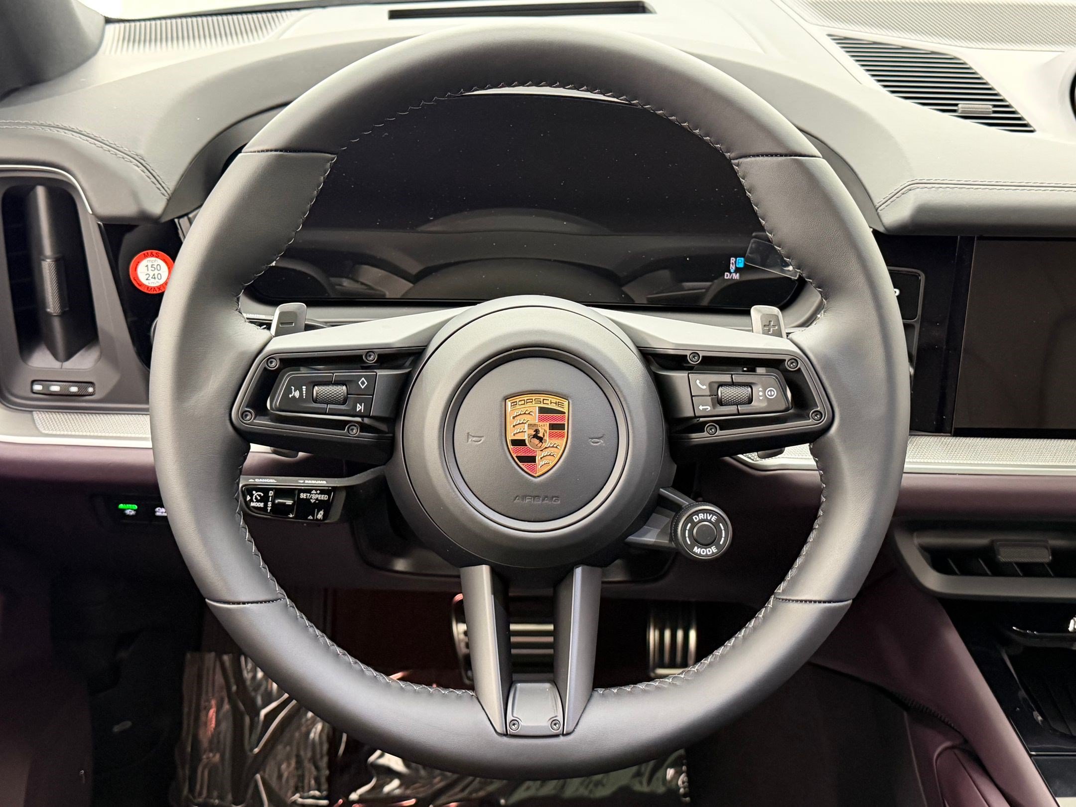 New 2026 Porsche Cayenne Coupe AWD/4WD image 11