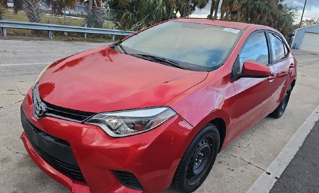Used 2016 Toyota Corolla LE FWD image 3