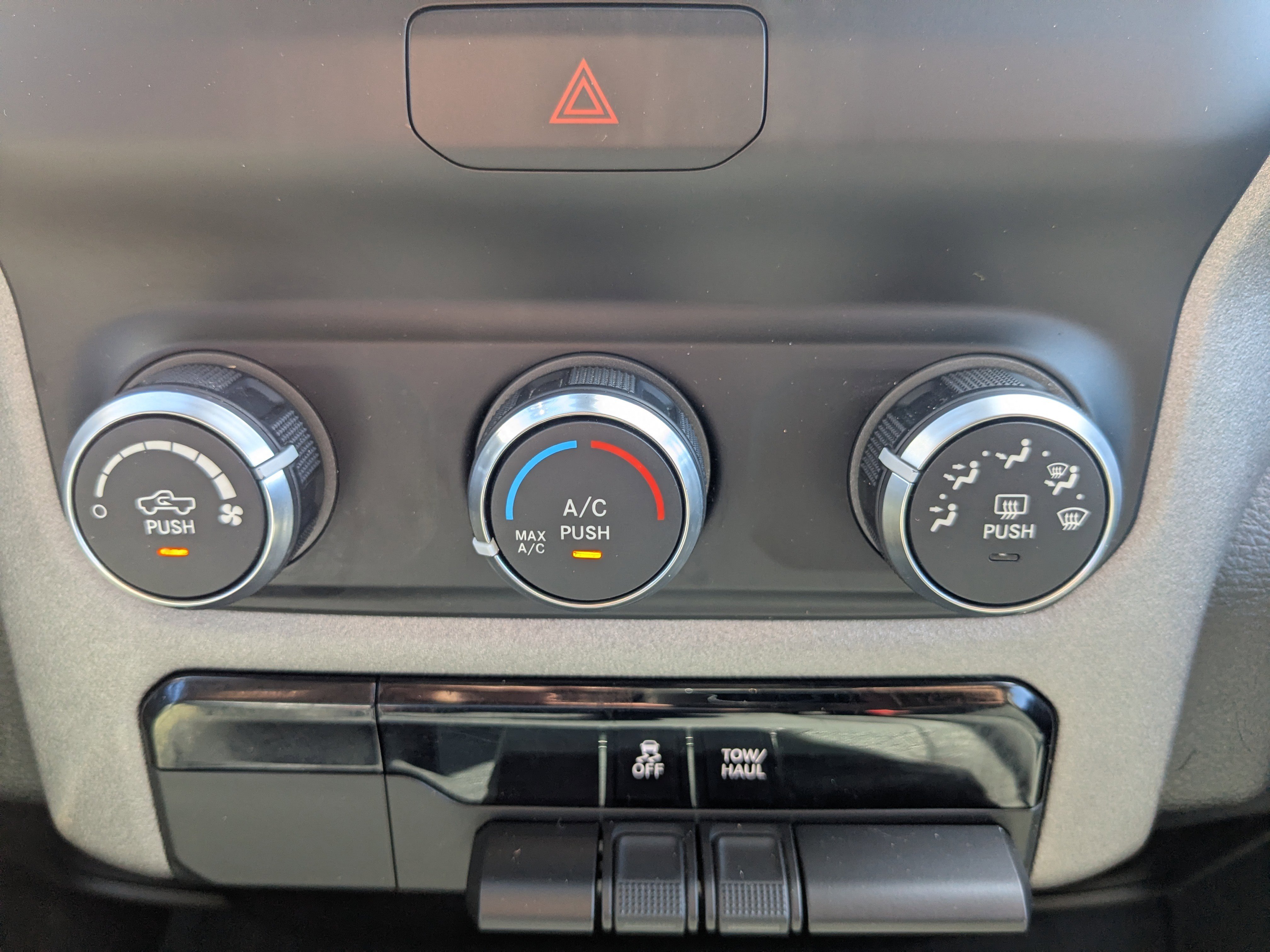 Used 2019 RAM 1500 Tradesman AWD/4WD image 23