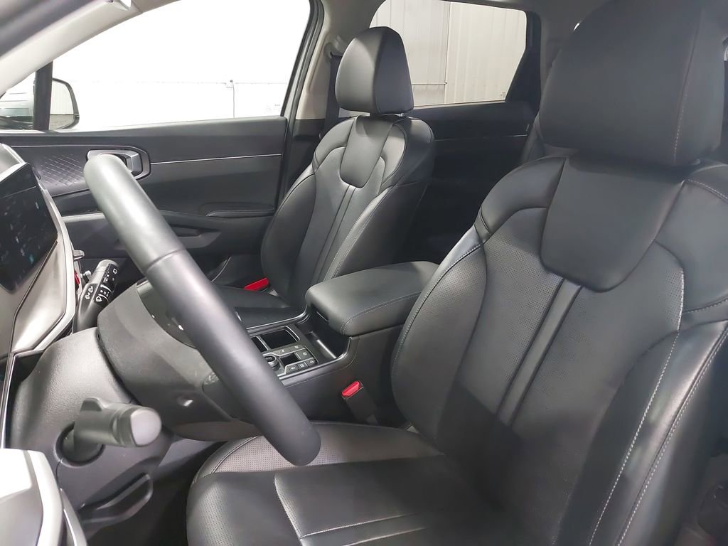 Used 2024 Kia Sorento S w/ Panoramic Sunroof Package image 15