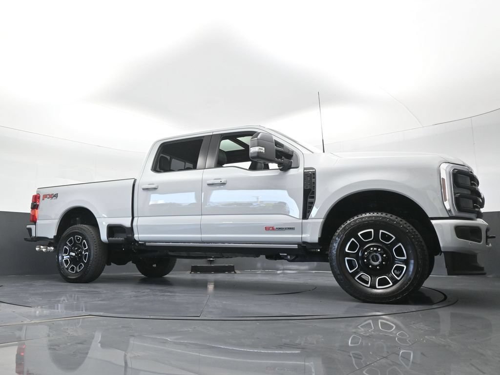 Used 2026 Ford F350 Platinum w/ FX4 Off-Road Package AWD/4WD image 78