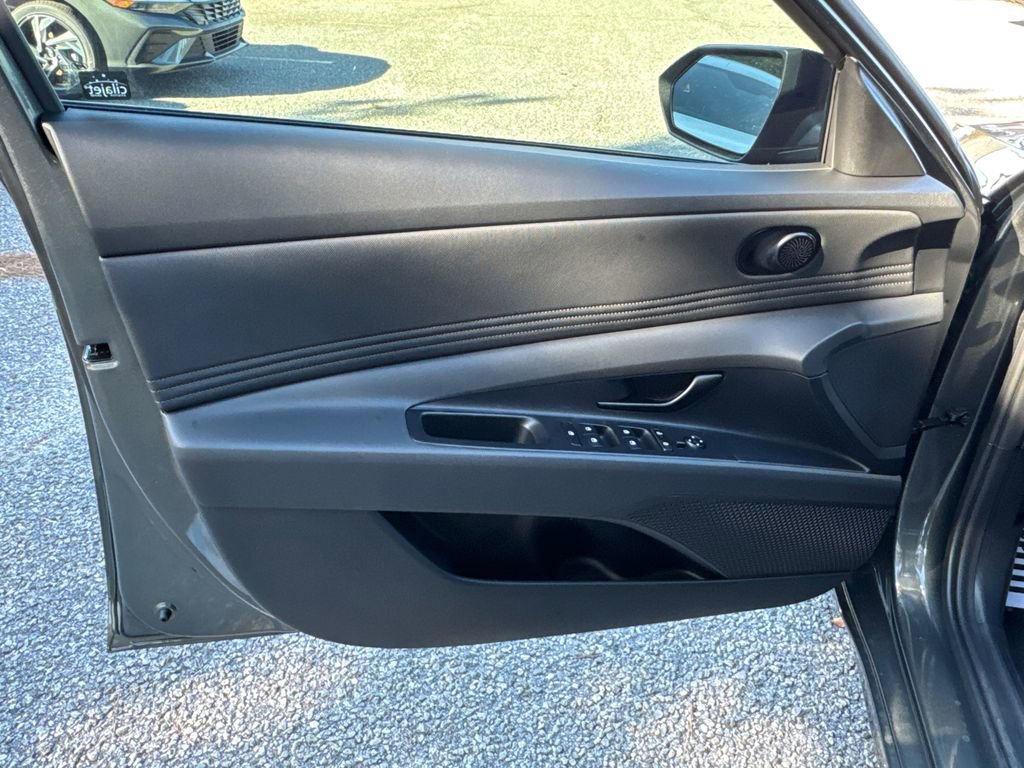 New 2026 Hyundai Elantra Sport image 10
