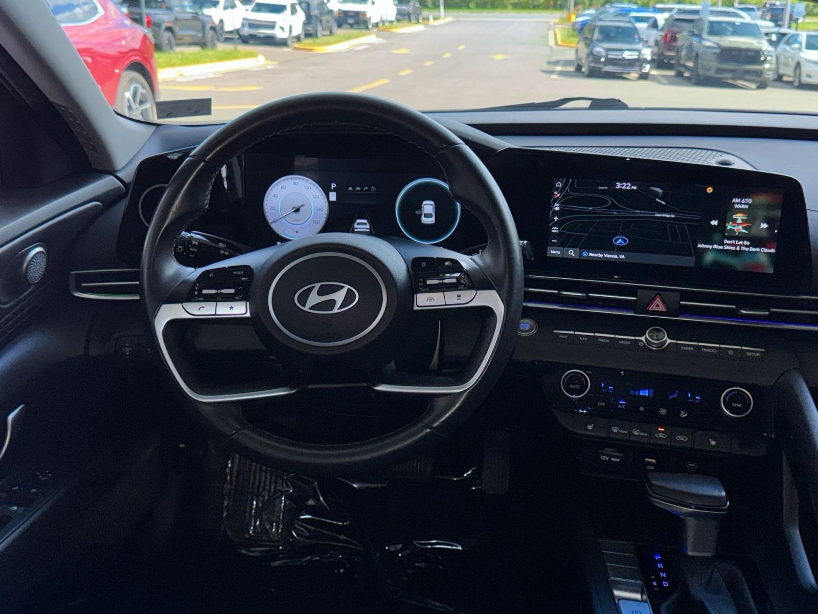 Used 2024 Hyundai Elantra SEL w/ Convenience Package FWD image 16