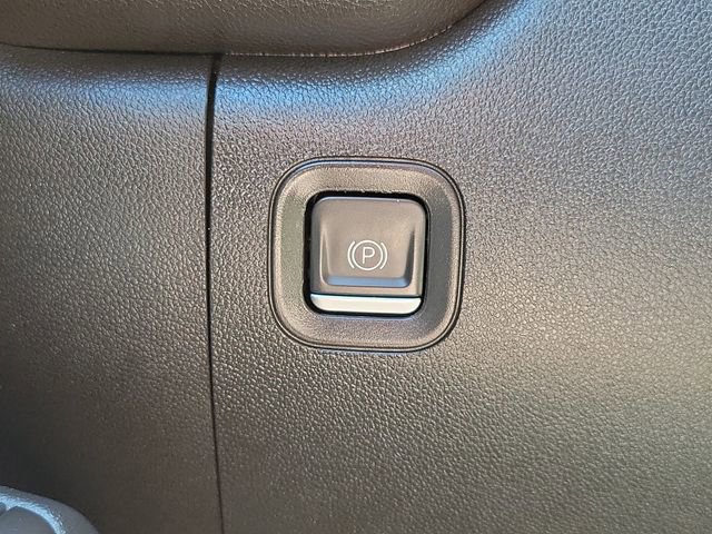 Used 2022 Chevrolet Silverado 1500 Custom image 29