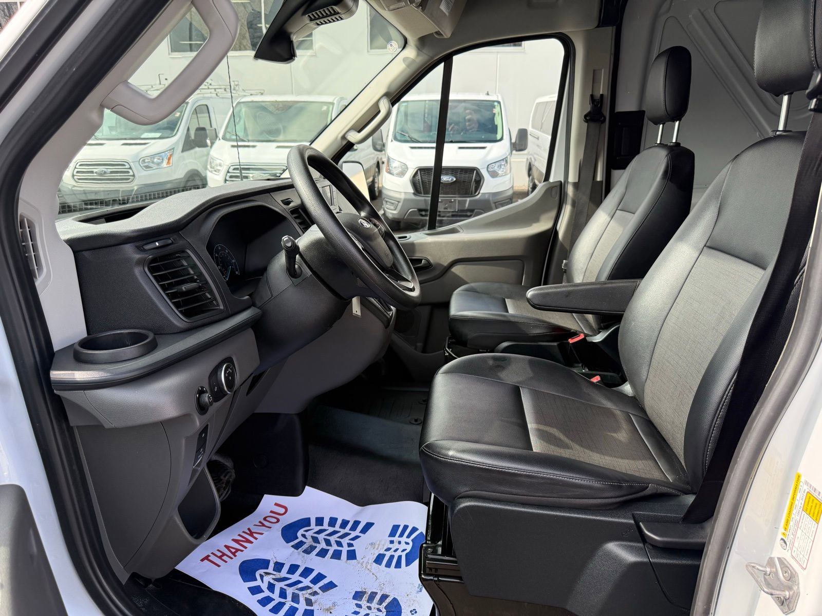 Used 2023 Ford Transit 250 Medium Roof AWD image 5