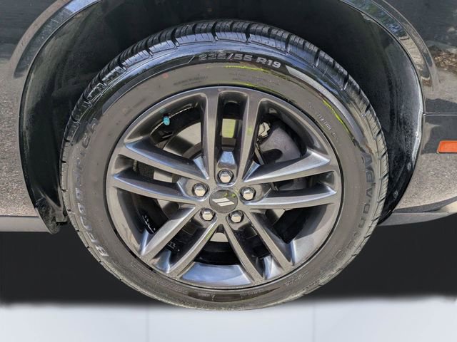 Used 2019 Dodge Challenger SXT w/ Plus Package AWD/4WD image 11