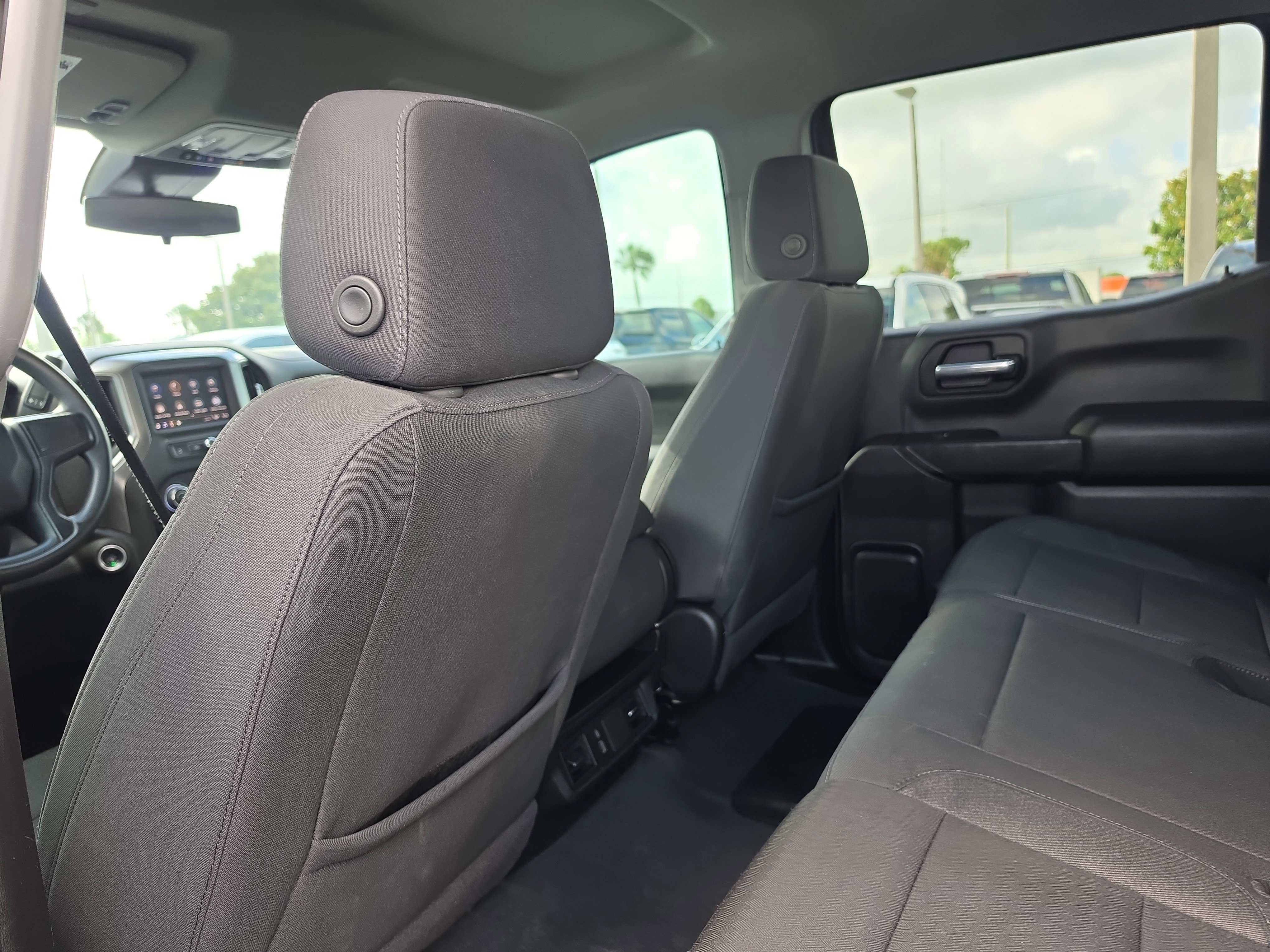 Used 2024 Chevrolet Silverado 1500 Custom w/ Turbomax Blackout Package RWD image 11