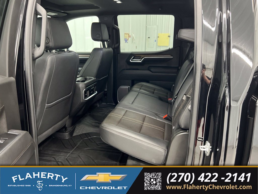 Used 2026 Chevrolet Silverado 1500 High Country w/ High Country Premium Package AWD/4WD image 11
