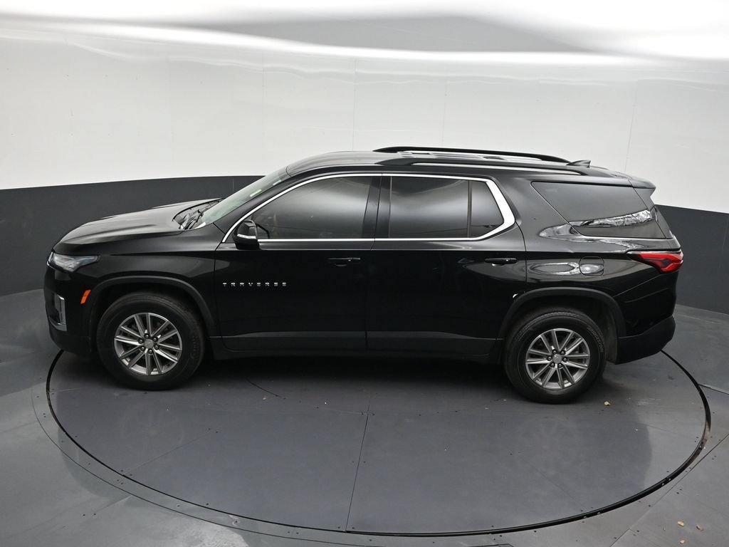 Used 2024 Chevrolet Traverse LT FWD image 17
