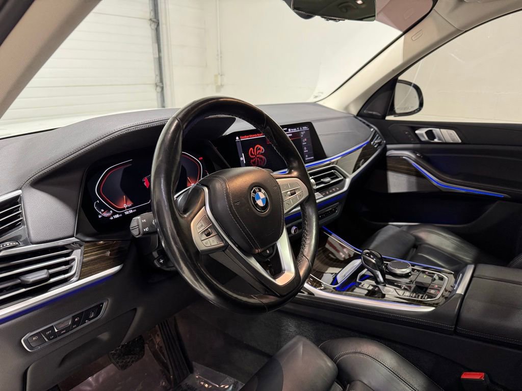 Used 2020 BMW X7 xDrive40i w/ Cold Weather Package image 9