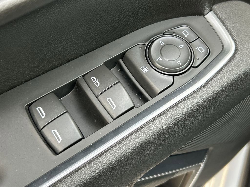 Used 2025 GMC Sierra 1500 SLE image 23