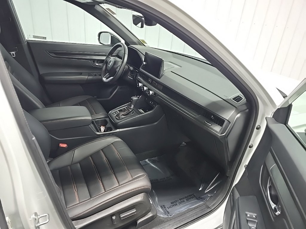 Used 2025 Honda CR-V Sport-L image 16