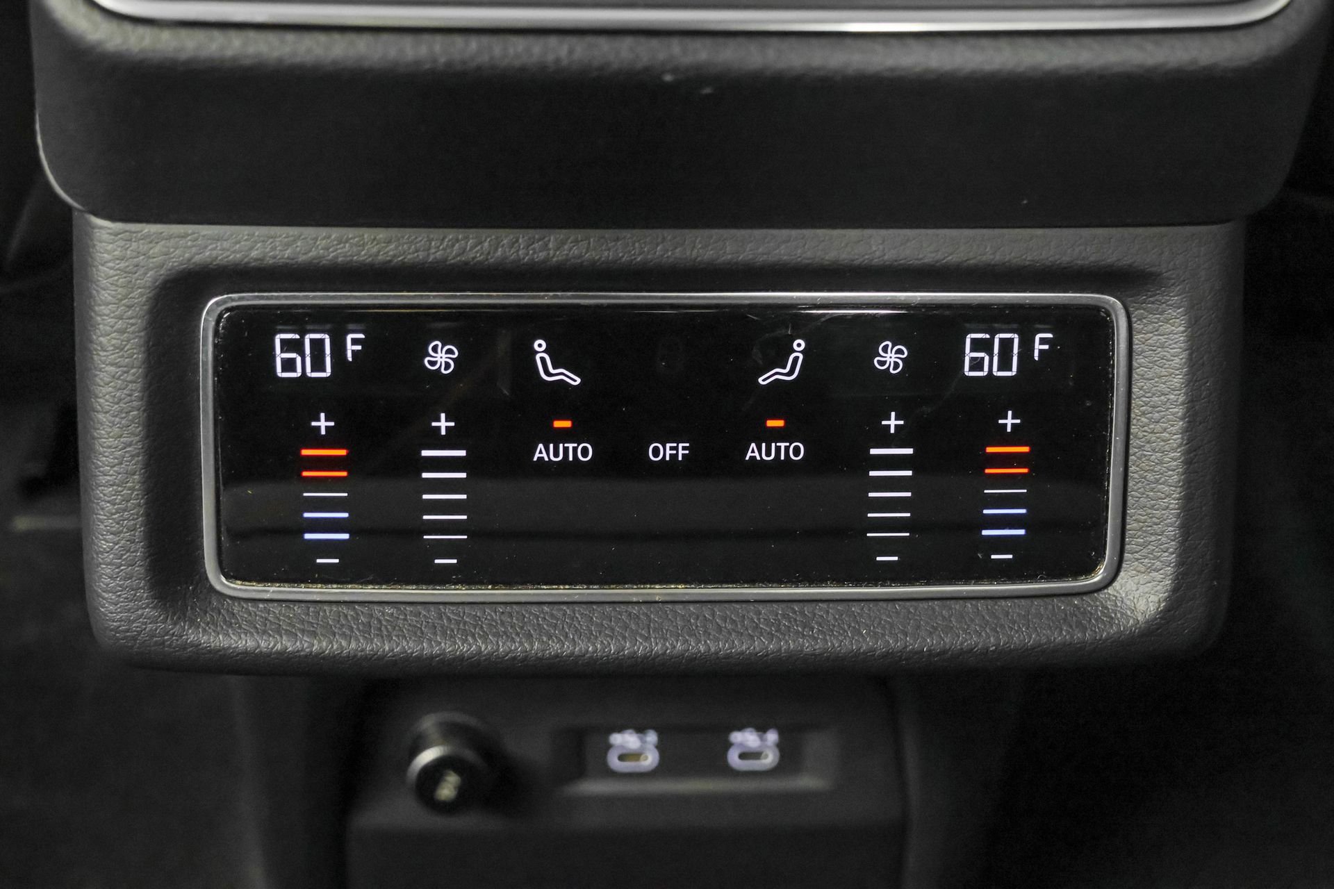 Used 2021 Audi e-tron Premium AWD/4WD image 39
