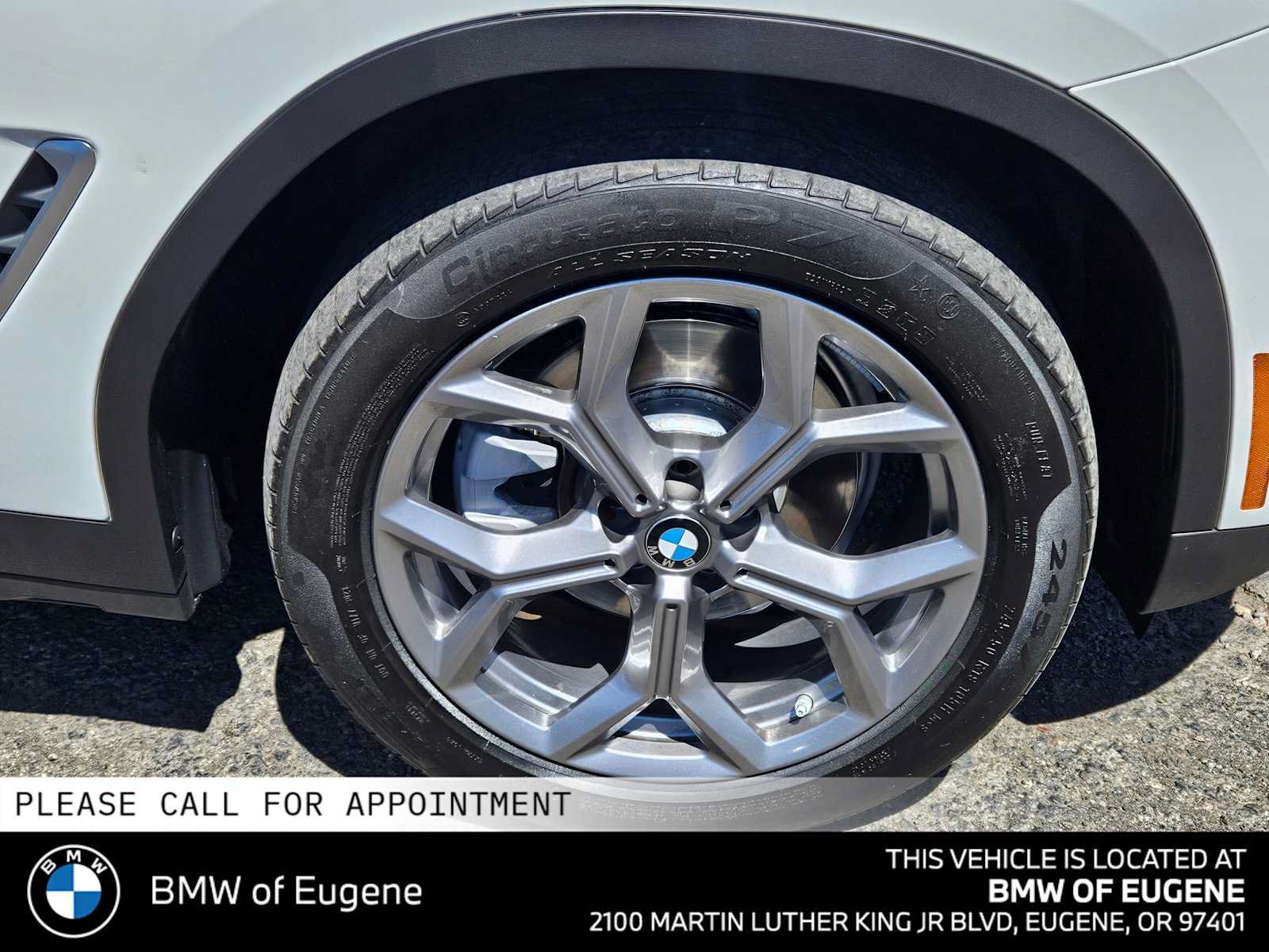 Used 2024 BMW X3 sDrive30i w/ Convenience Package RWD image 9