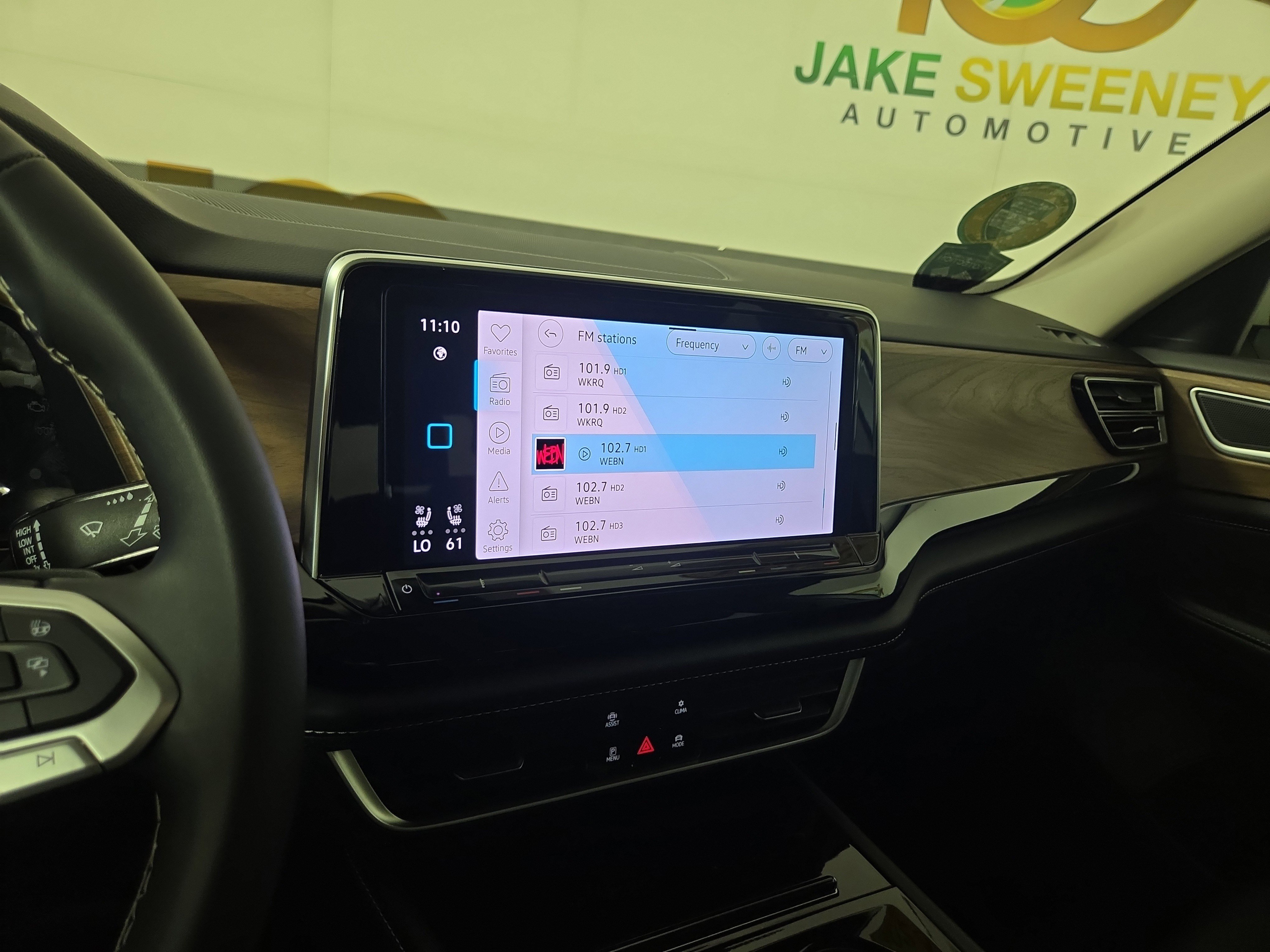 Used 2024 Volkswagen Atlas SE image 22