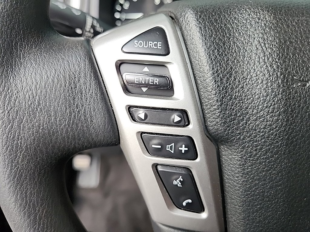 Used 2021 Nissan Titan SV w/ Accessory Utility Package AWD/4WD image 17